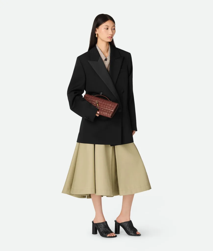 Bottega Veneta Andiamo Sapele Leather Top Handle Clutch Bag