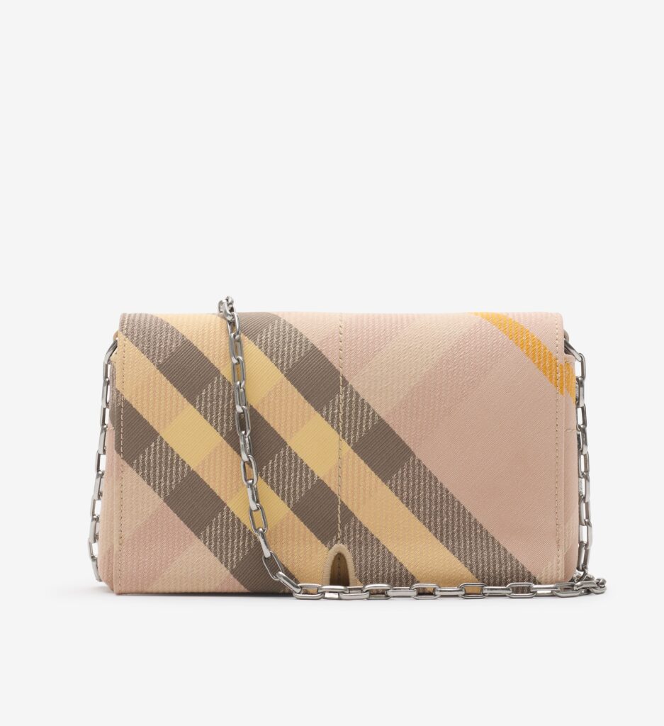 Burberry Mini Snip Teacup Pink Chain Bag