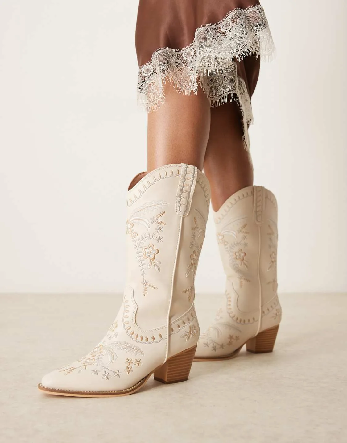 Glamorous Embroidered Western Knee Boots in Cream