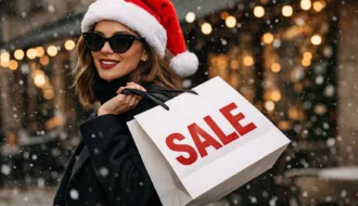 Holiday Sales Up to 60% Off Clutched.co.uk