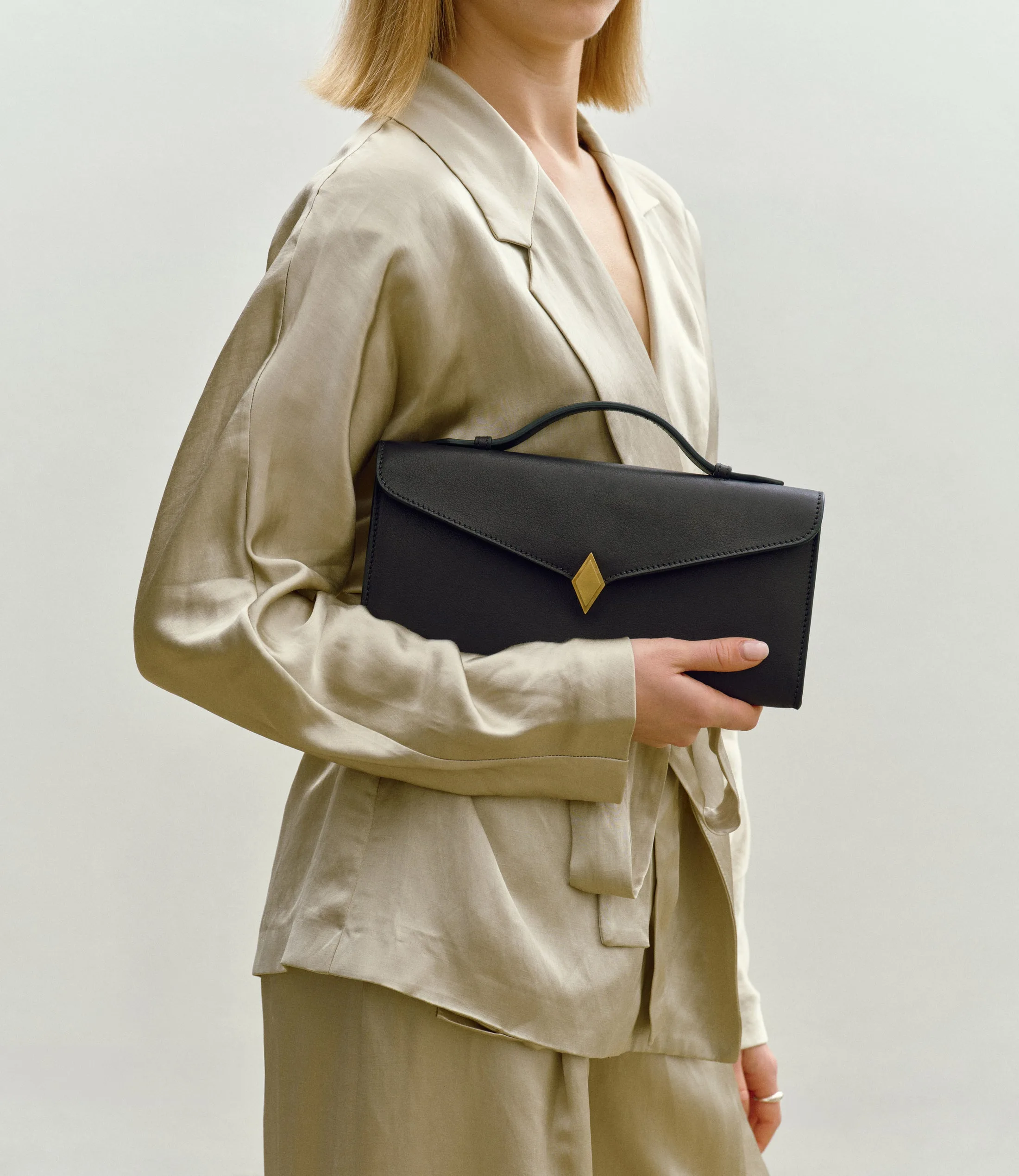 Métier Edge Supple Calfskin Black Clutch